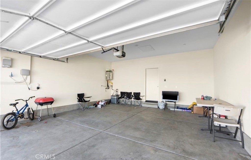 12383 Ranchito Way Victorville, CA 92392 - Photo 8 of 16