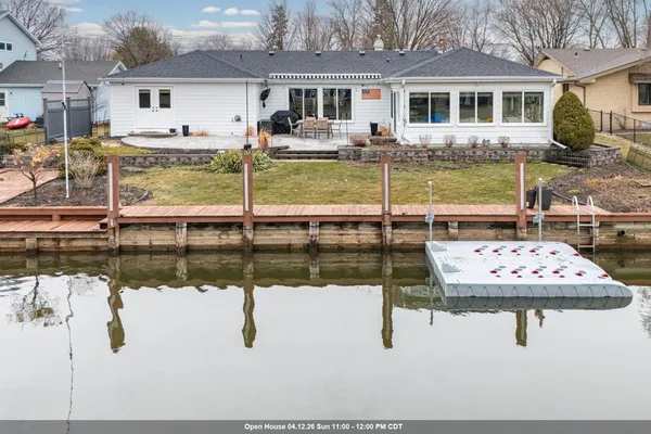 $699,900 | 933 Starboard Court, Oshkosh, WI 54901