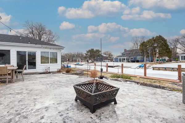 $699,900 | 933 Starboard Court, Oshkosh, WI 54901