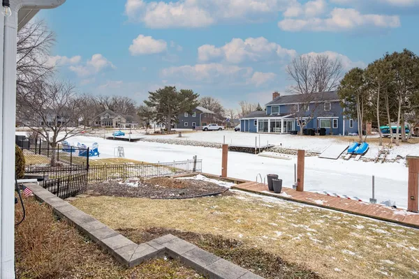 $699,900 | 933 Starboard Court, Oshkosh, WI 54901