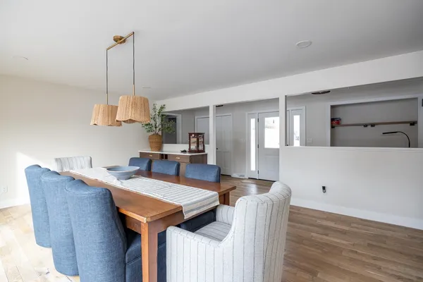 $699,900 | 933 Starboard Court, Oshkosh, WI 54901