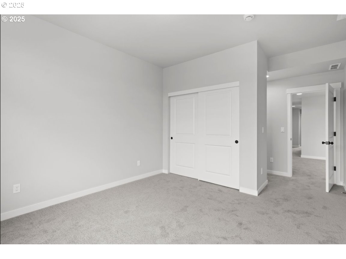 3574 Southeast 86th Avenue Hillsboro, OR 97123 - Photo 13 of 16