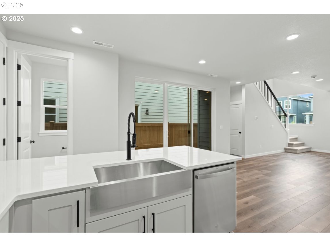 3574 Southeast 86th Avenue Hillsboro, OR 97123 - Photo 14 of 16