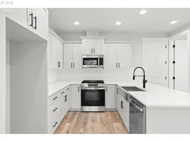 $514,960 | 3574 Southeast 86th Avenue, Hillsboro, OR 97123