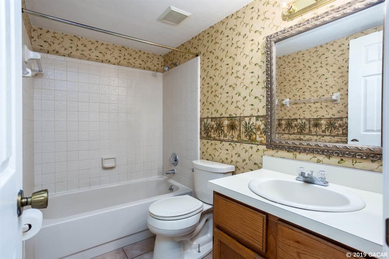 933 Southwest 56th Terrace Gainesville, FL 32607 - Photo 13 of 27