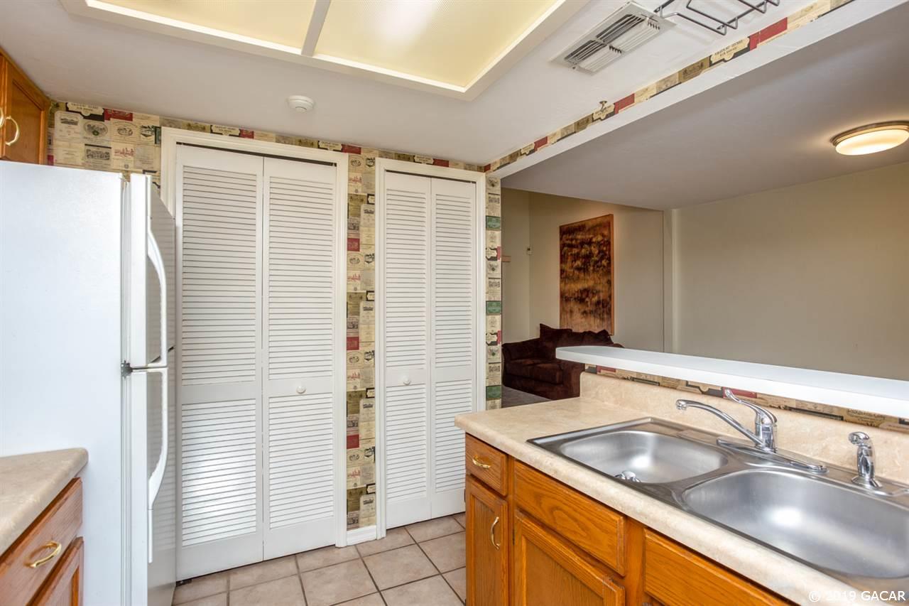 933 Southwest 56th Terrace Gainesville, FL 32607 - Photo 7 of 27