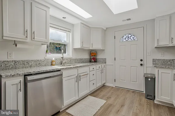 $475,000 | 114 River Road, Edgewater, MD 21037