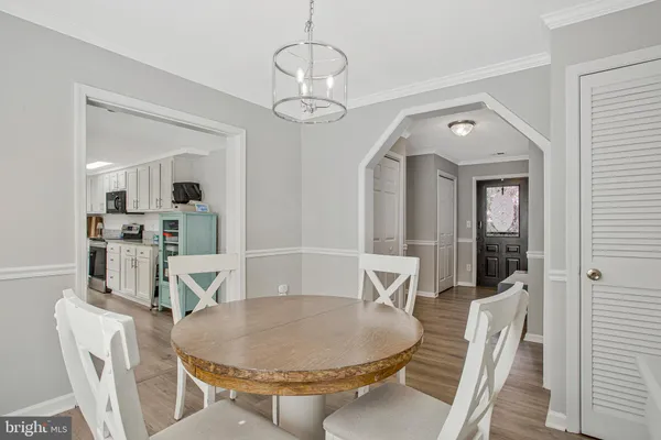 $475,000 | 114 River Road, Edgewater, MD 21037