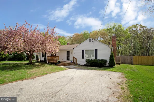 $475,000 | 114 River Road, Edgewater, MD 21037