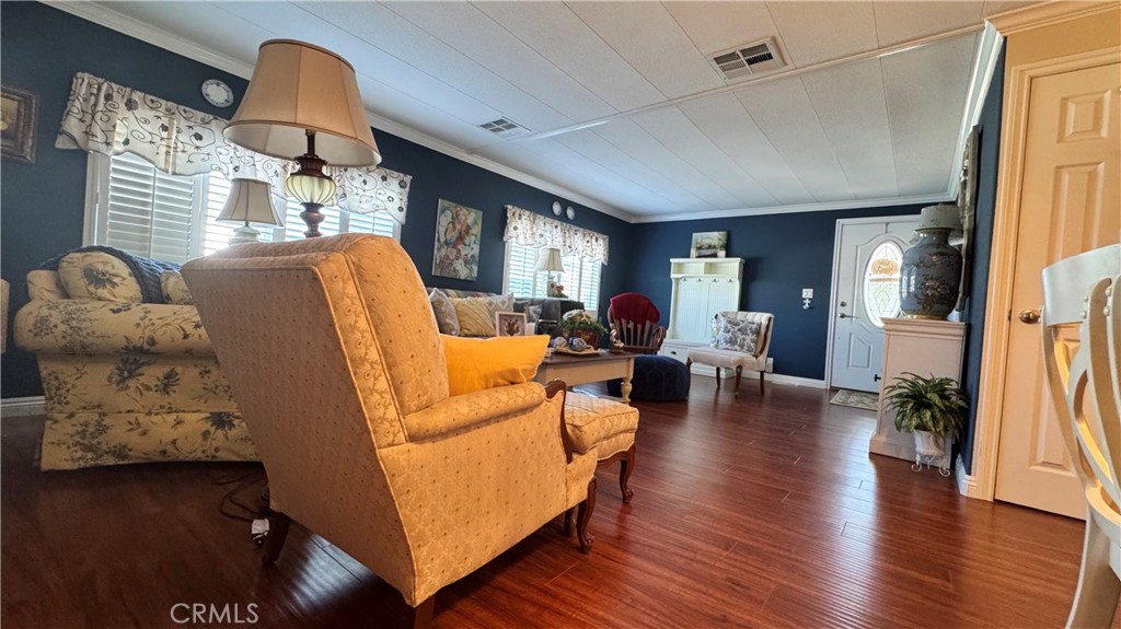 10210 Base Line Road, Unit 212 Alta Loma, CA 91701 - Photo 4 of 38 Gallery Image 4