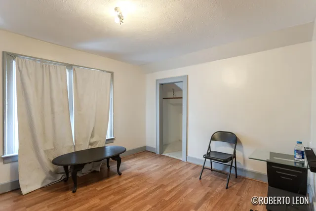 $179,900 | 957 Kensington Avenue Southwest, Grand Rapids, MI 49503