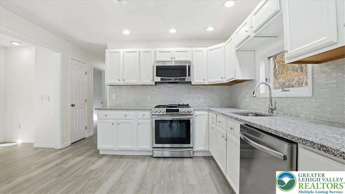 395 Sullivan Trail Long Pond, PA 18334 - Photo 28 of 51