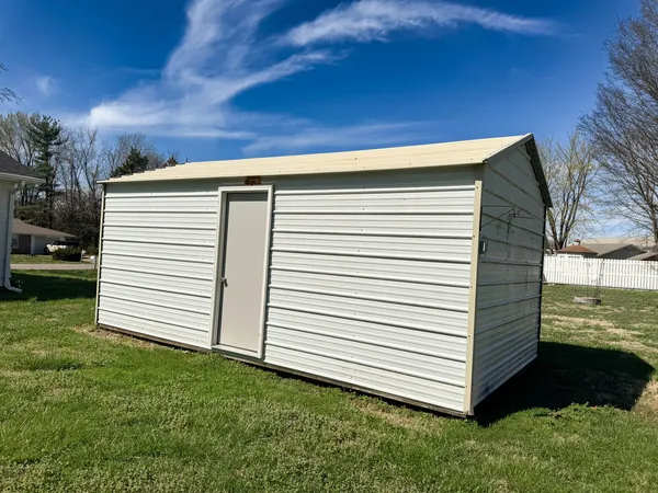 a view of a back yard of the house