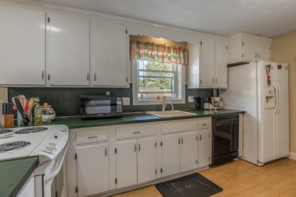6 Algonquin Road Danvers, MA 01923 - Photo 12 of 30 Gallery Image 12
