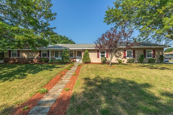 6 Algonquin Road Danvers, MA 01923 - Photo 2 of 30 Gallery Image 2