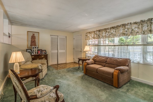 6 Algonquin Road Danvers, MA 01923 - Photo 7 of 30 Gallery Image 7