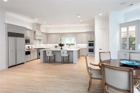 $3,995,000 | 2 Manzano Circle, Dallas, TX 75230