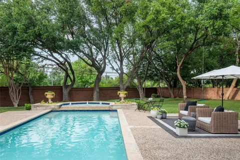 $3,995,000 | 2 Manzano Circle, Dallas, TX 75230