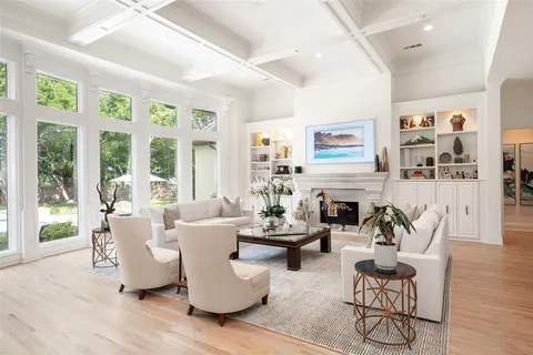 $3,995,000 | 2 Manzano Circle, Dallas, TX 75230