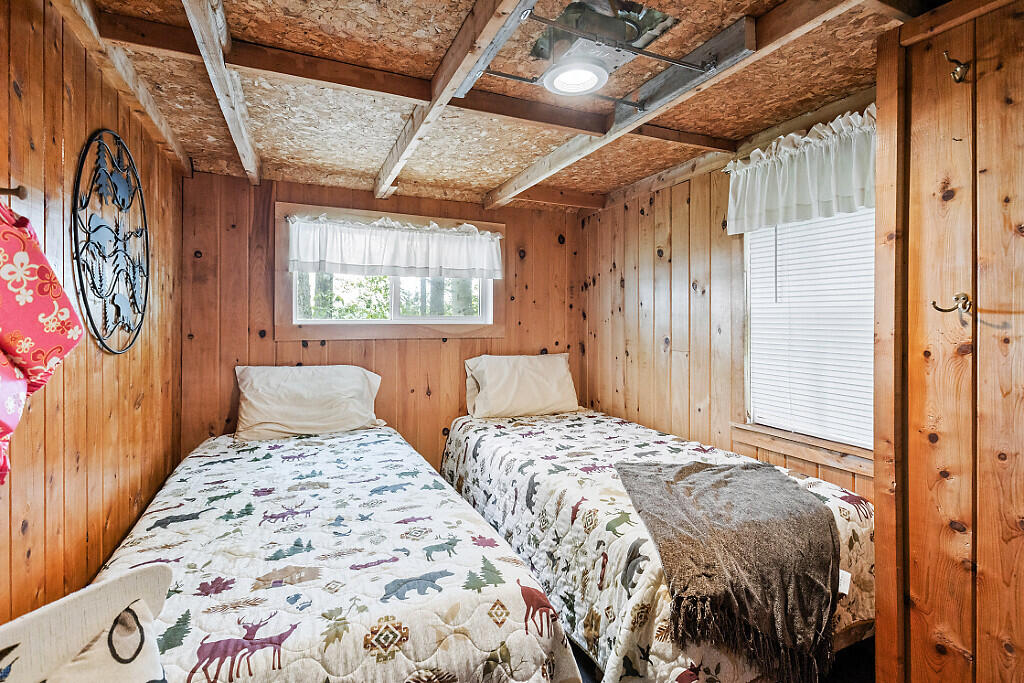 149 Edmonds Lane Burnham, ME 04922 - Photo 20 of 42 20 bedroom