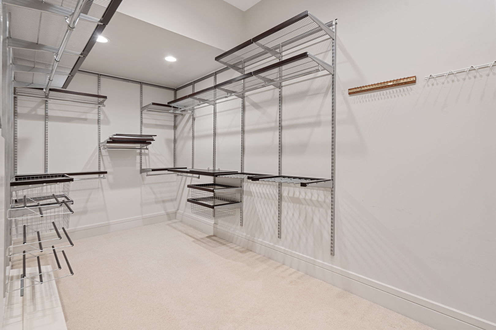 1380 Rosemary Lane Northbrook, IL 60062 - Photo 22 of 37