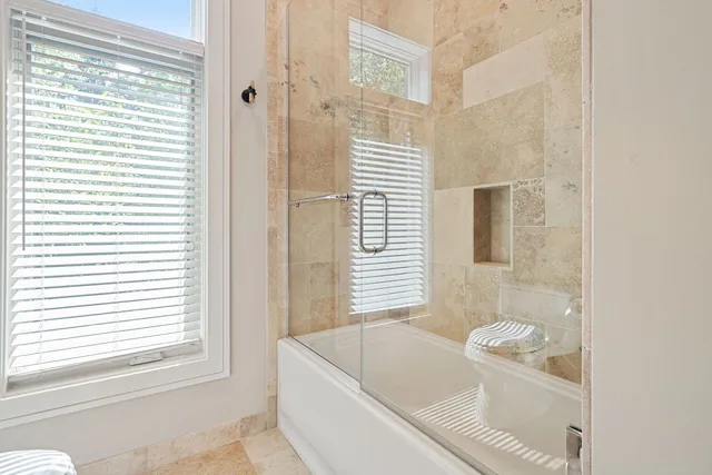 $2,100,000 | 1380 Rosemary Lane, Northbrook, IL 60062