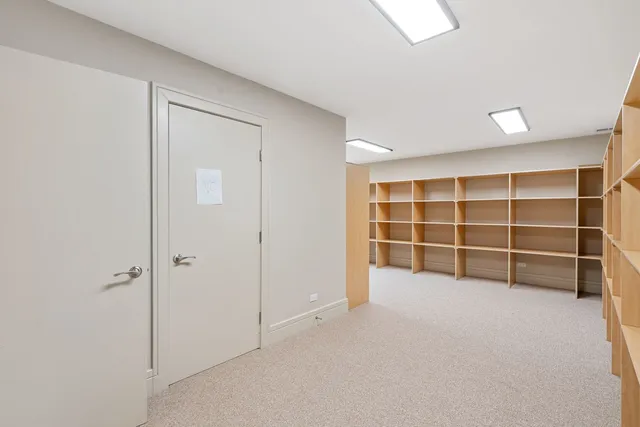 $2,100,000 | 1380 Rosemary Lane, Northbrook, IL 60062