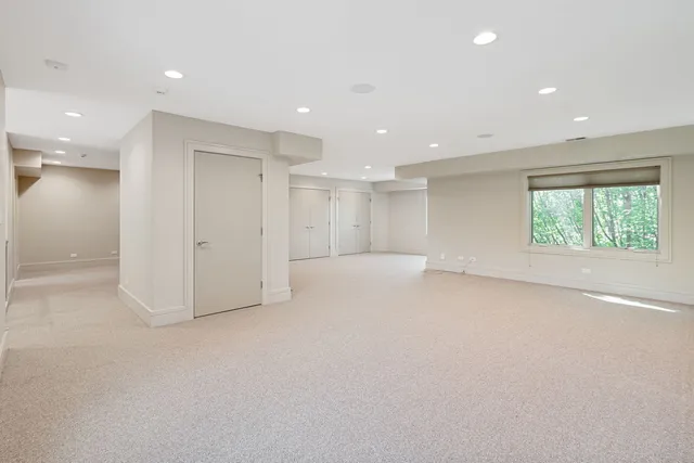 $2,100,000 | 1380 Rosemary Lane, Northbrook, IL 60062