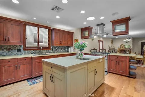 $2,450,000 | 116 Termino Avenue, Long Beach, CA 90803