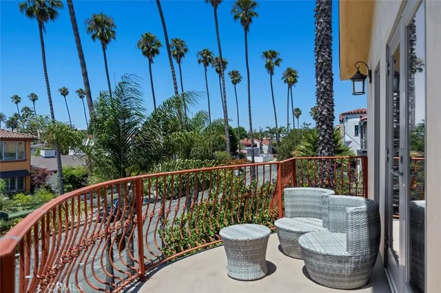 $2,450,000 | 116 Termino Avenue, Long Beach, CA 90803