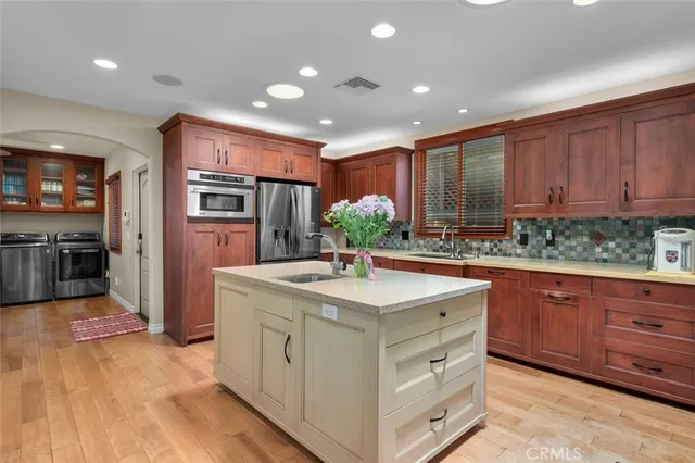 $2,450,000 | 116 Termino Avenue, Long Beach, CA 90803