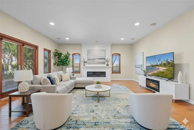 $2,450,000 | 116 Termino Avenue, Long Beach, CA 90803