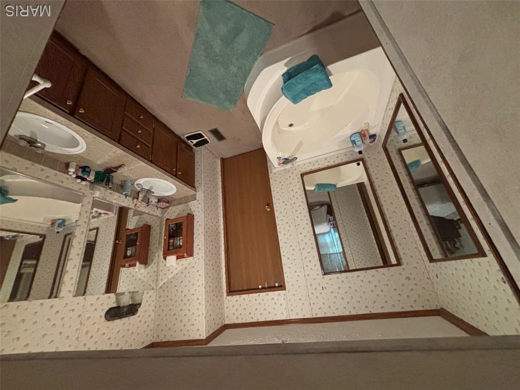 3811 State Rte 137 Elk Creek, MO 65464 - Photo 3 of 19