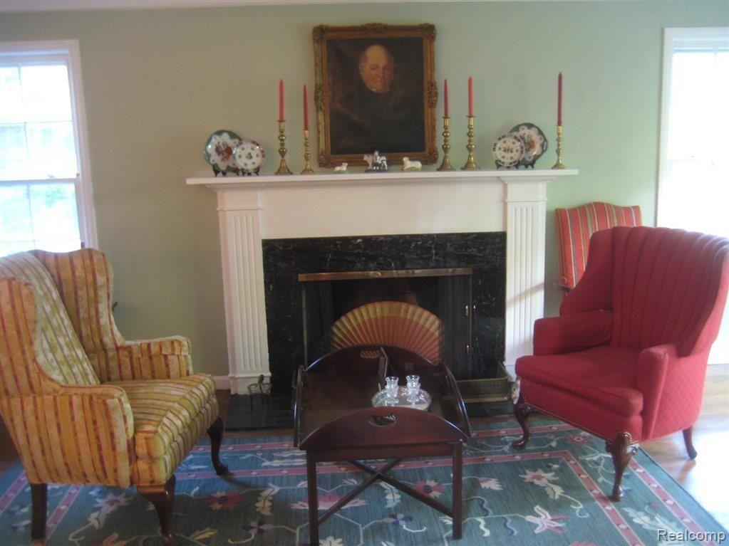 316 Cloverly Road Grosse Pointe, MI 48236 - Photo 3 of 24 005 (2).JPG