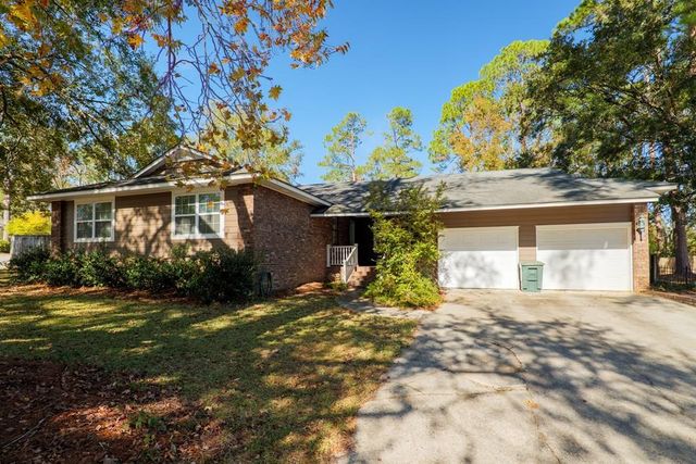 $239,500 | 2206 Oakdale Drive, Valdosta, GA 31602