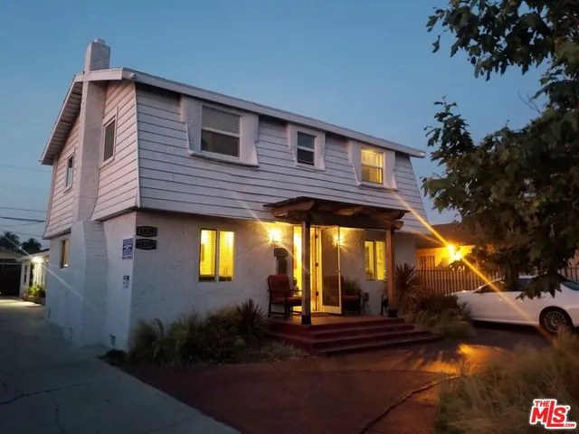 $4,200 | 4827 Saturn Street, Los Angeles, CA 90019