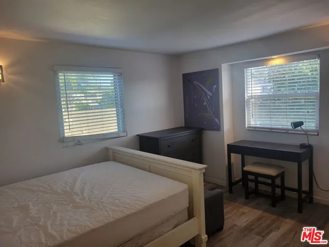 $4,200 | 4827 Saturn Street, Los Angeles, CA 90019