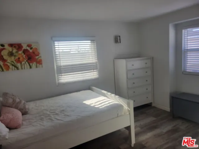 $4,200 | 4827 Saturn Street, Los Angeles, CA 90019