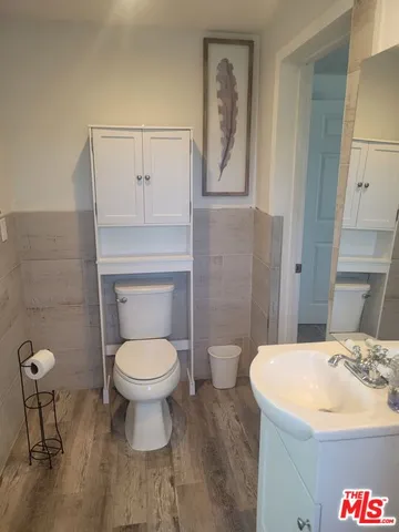 $4,200 | 4827 Saturn Street, Los Angeles, CA 90019