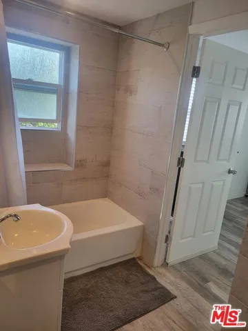 $4,200 | 4827 Saturn Street, Los Angeles, CA 90019