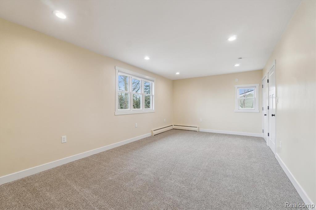 2064 North Long Lake Road Fenton, MI 48430 - Photo 10 of 24 Gallery Image 10