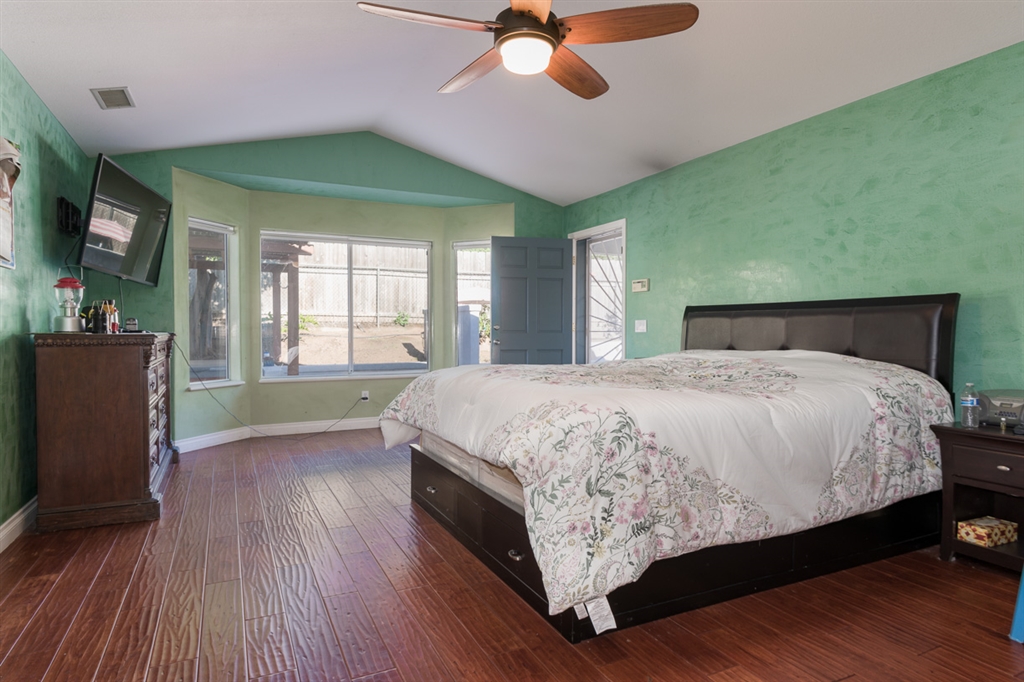 25143 Jack Rabbit Acres Escondido, CA 92026 - Photo 10 of 23 Gallery Image 10