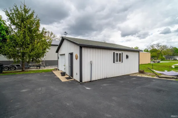 $449,900 | 11950 East 390 South, Lagrange, IN 46761
