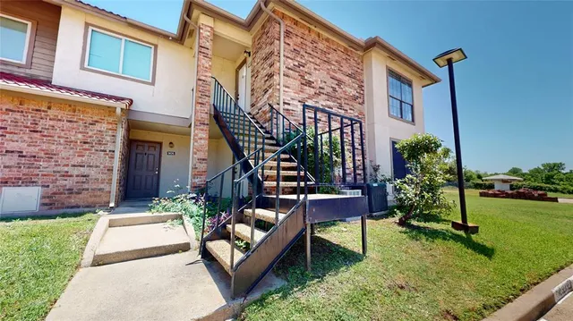 $150,000 | 903 Turtle Lake Boulevard, Unit 268, Irving, TX 75060