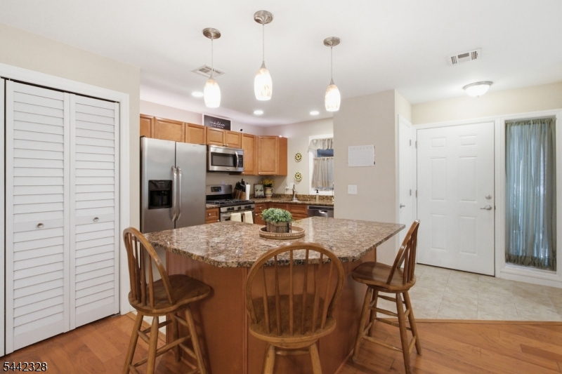 9 Sam Bonnell Drive, Unit 9 Clinton, NJ 08809 - Photo 13 of 30