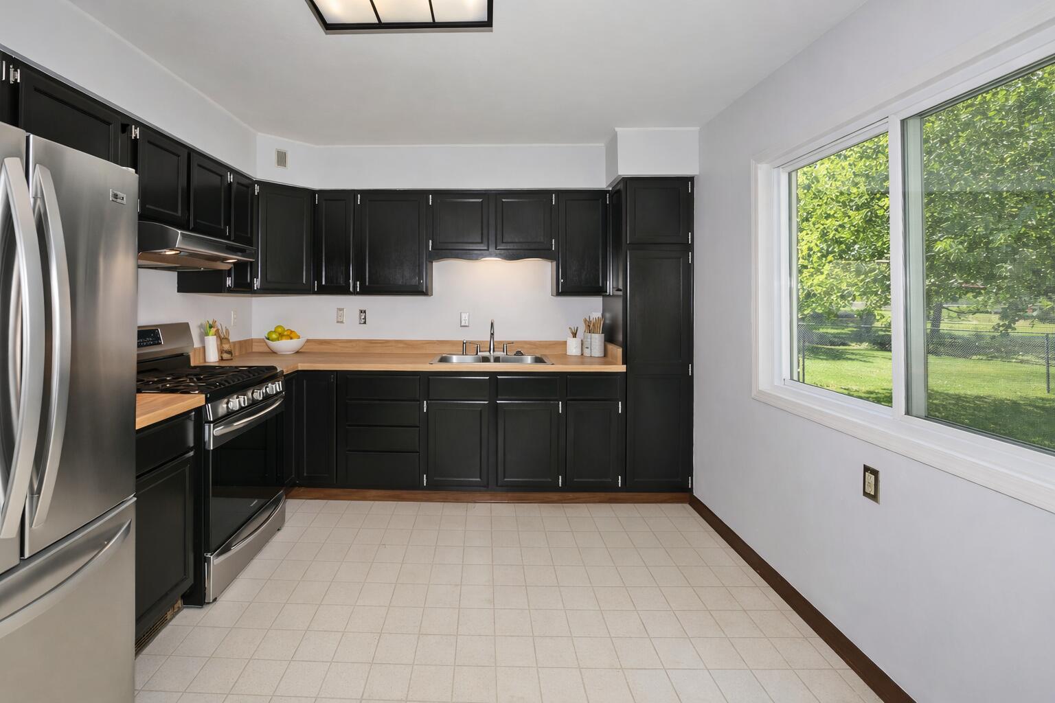 2618 James Boulevard Racine, WI 53403 - Photo 22 of 38 Modern kitchen with natural light