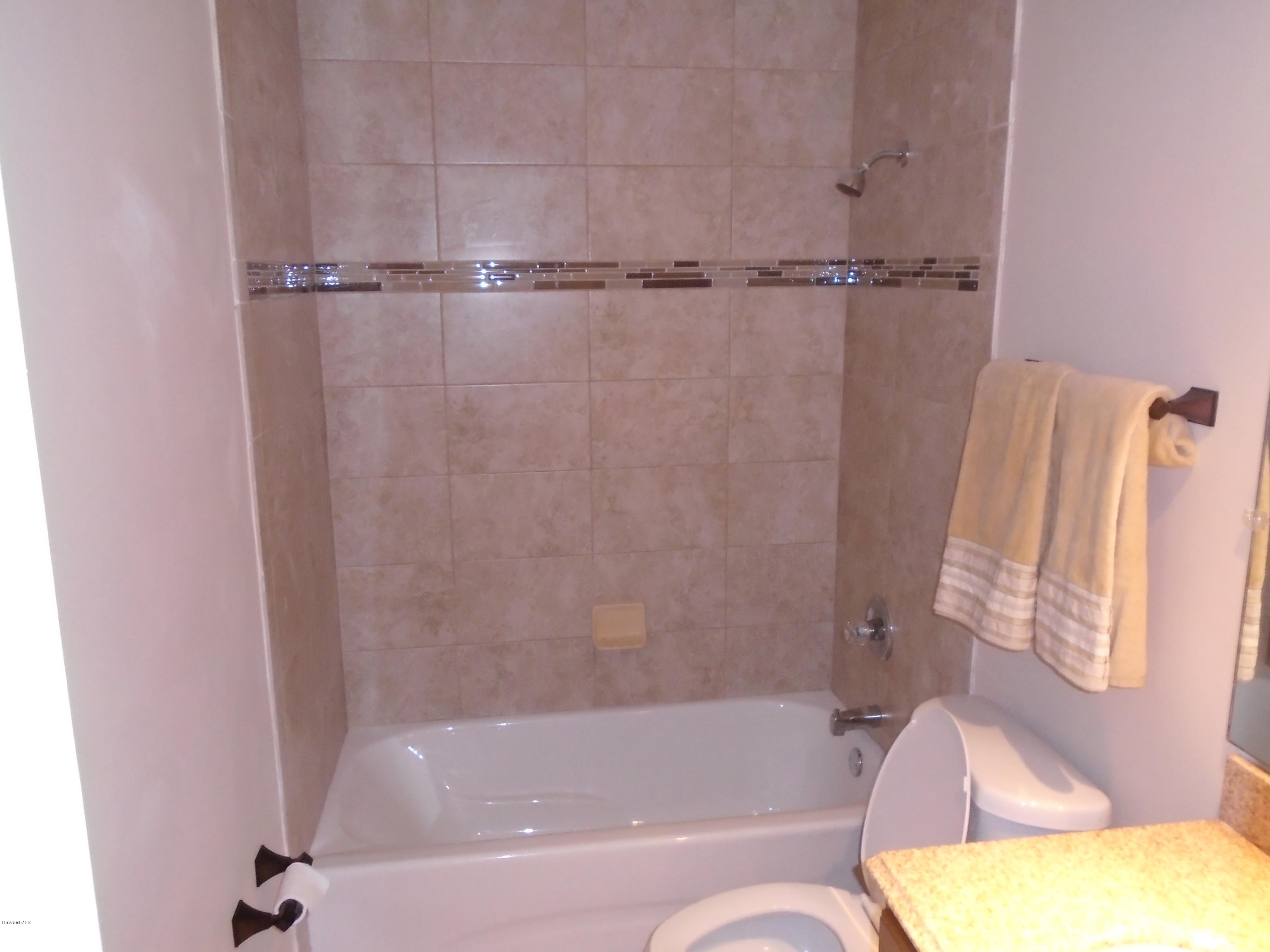 2597 Simon Road Melbourne, FL 32904 - Photo 12 of 12 hall bath