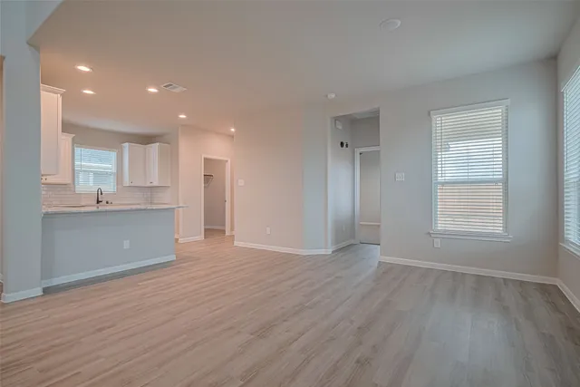 $319,990 | 304 Palero Path, Brookshire, TX 77423