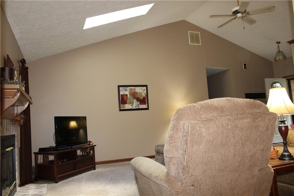 140 Rohn Road Mooresville, IN 46158 - Photo 3 of 27