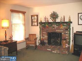 521 Fairview Road Medford, NJ 08055 - Photo 3 of 6 Family Room